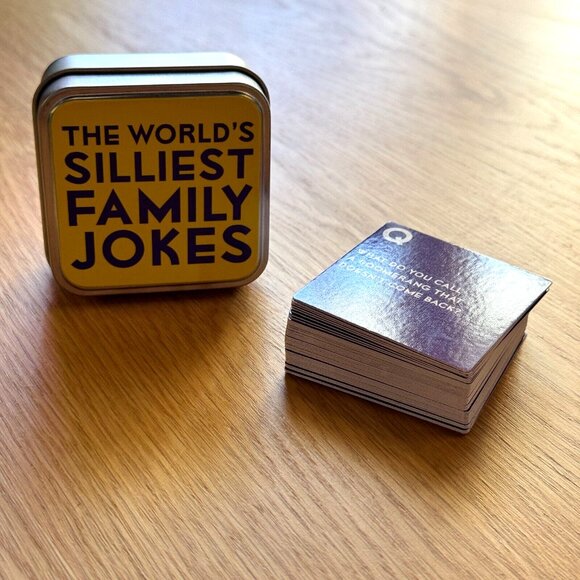 World's Silliest Family Jokes in Tin Box, Lagoon Group 7922 - Picture 11 of 12